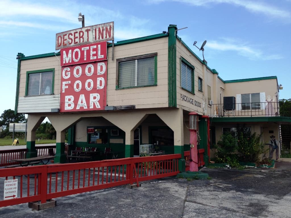 Desert Inn, Yeehaw Junction